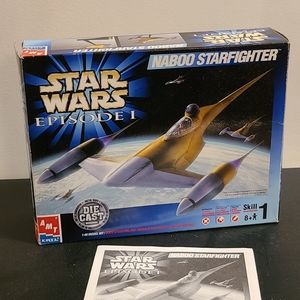 1999 Star Wars Episode 1 Die Cast Naboo Starfighter Model